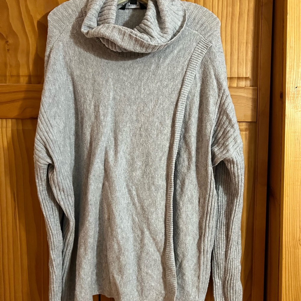 Simply Vera Vera Wang Light Gray Cowl Neck Turtleneck Sweater